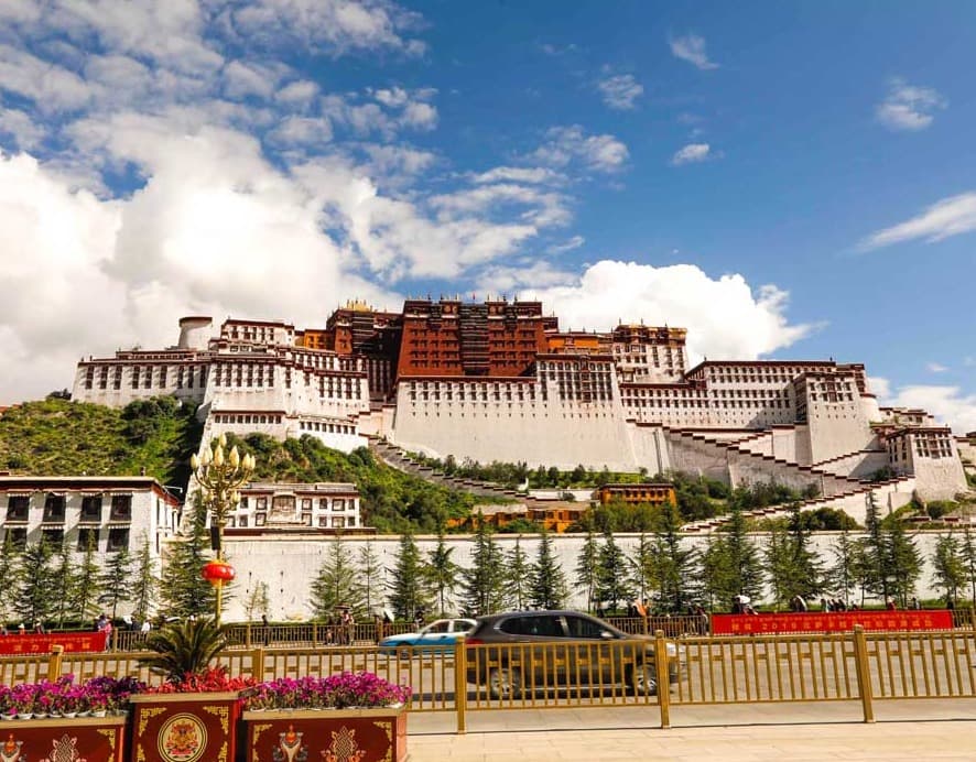 Lhasa-EBC Tour